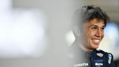 F1, colpo di scena nel mercato piloti: Alex Albon e Williams insieme anche nel 2027