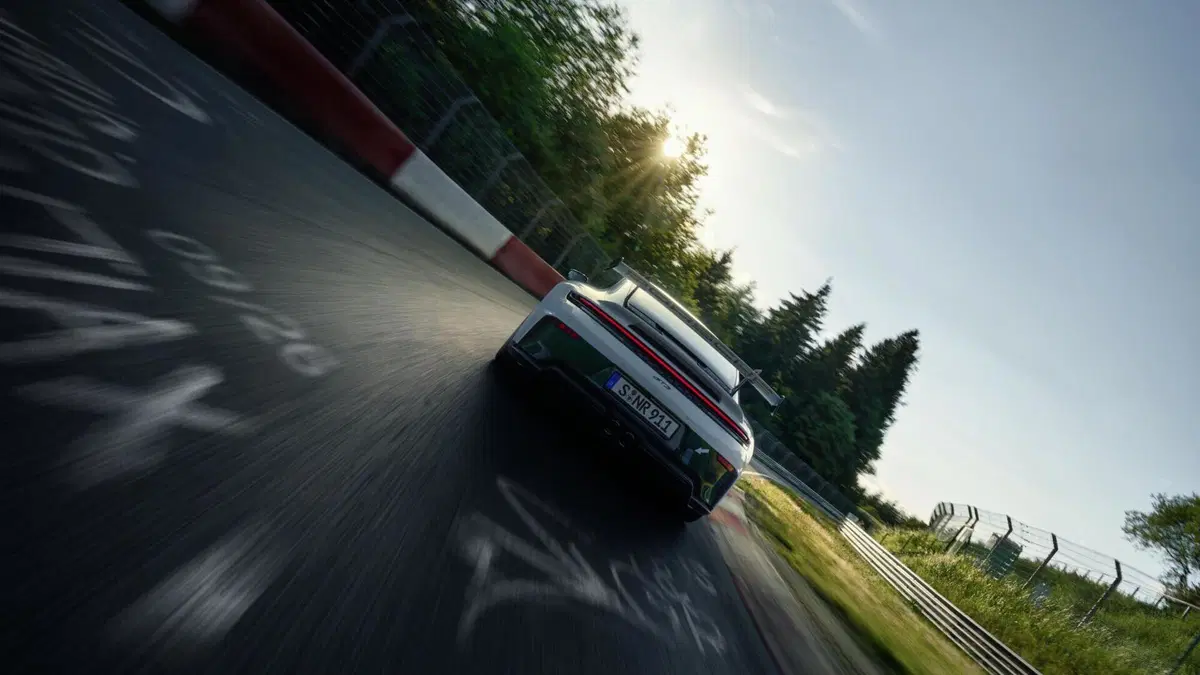 Porsche 911 GT3 (3)