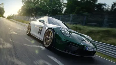 Porsche 911 GT3: 100 esemplari per l'Inferno Verde