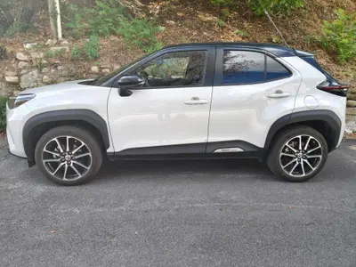 Toyota Yaris Cross 1.5 Hybrid 5p.E-CVT GR SPORT Black Sky del 2023 usata a Cuneo