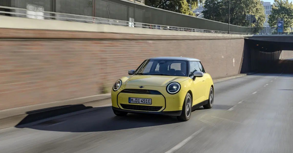 Nuova Mini Cooper: dal 2032 dir&agrave; addio alla trazione anteriore
