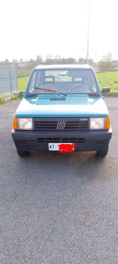 Fiat Panda Young 750 d'epoca del 1992 a Asti