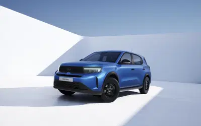Opel Frontera: benzina e cambio manuale, arriva la variante pi&ugrave; economica del B-Suv