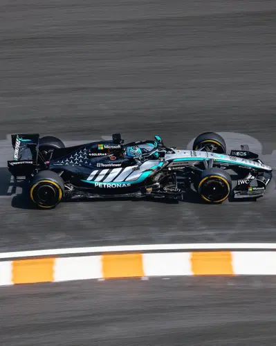 F1. Veloce come il vento: cos&igrave; George Russell si &egrave; preso la pole  nella Sprint Qualifying in Olanda. Antonelli e Hamilton steccano