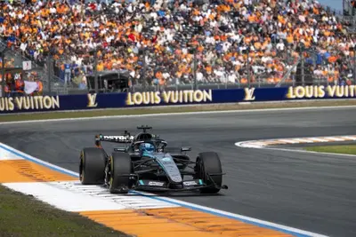 F1, Russell guida l'assalto tra le dune di Zandvoort: la Sprint del GP d'Olanda in DIRETTA