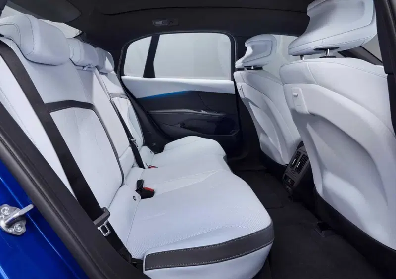 BMW i3 (2026-->>) (13)