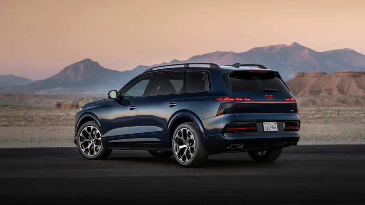 Audi Q9 (2026-->>) (4)