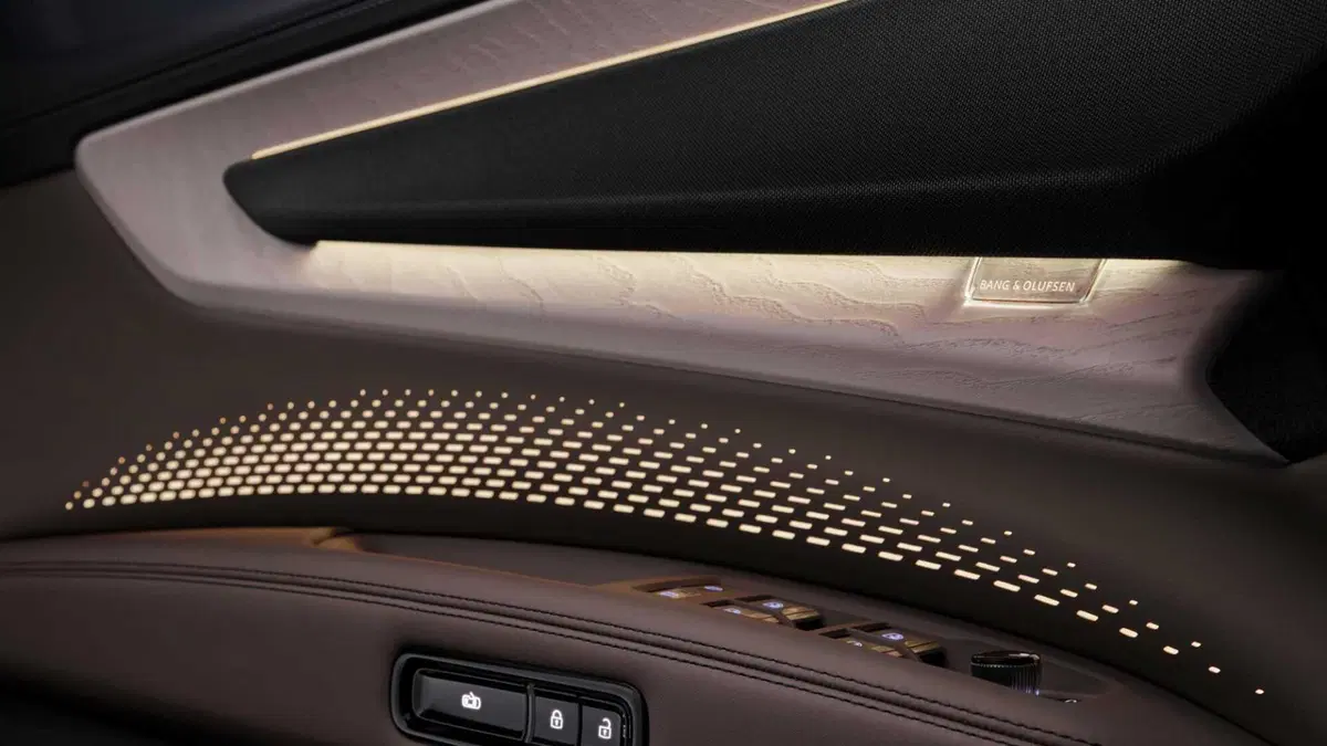 Audi Q9 (2026-->>) (15)
