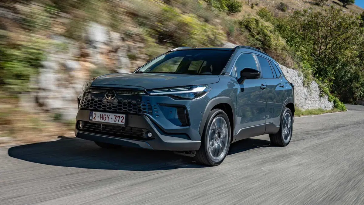 Toyota Corolla Cross (2025-->>)