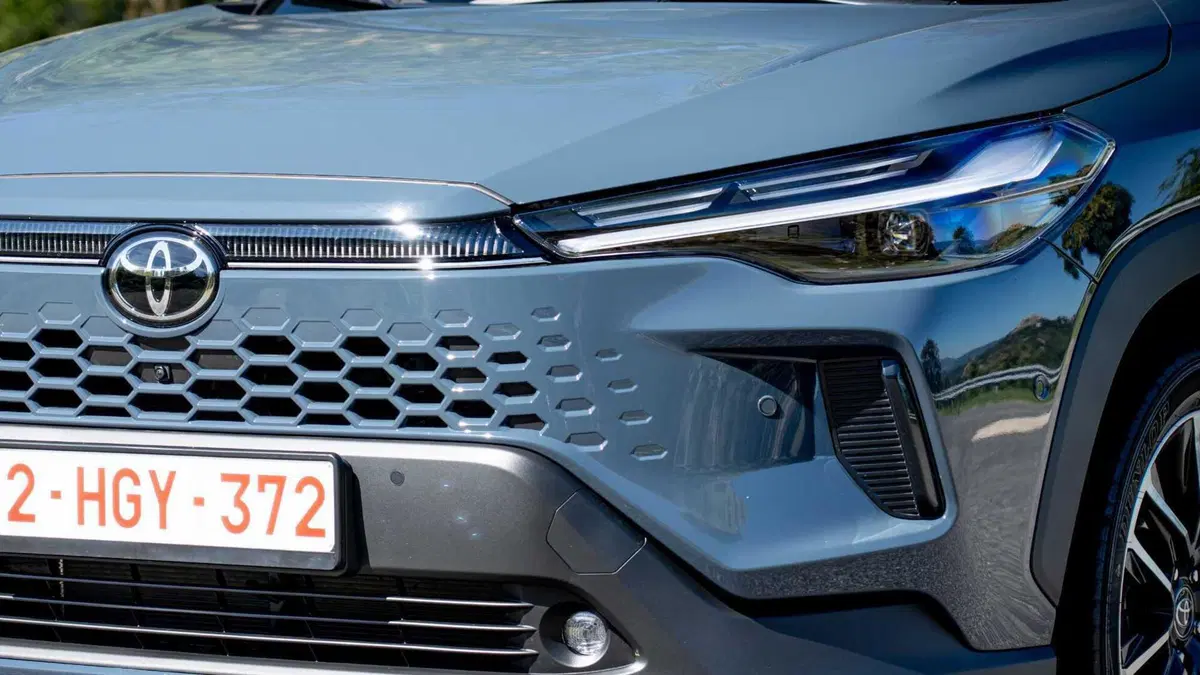 Toyota Corolla Cross (2025-->>) (15)