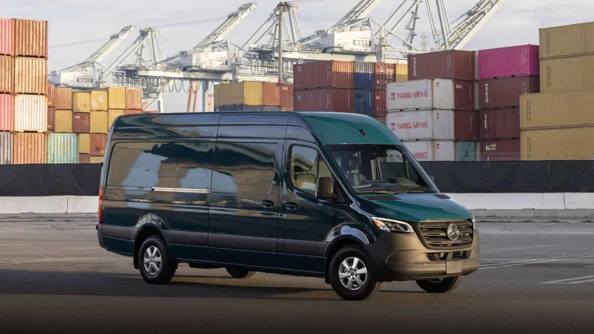 Mercedes-Benz Classe eSprinter Cabinato (2025-->>)