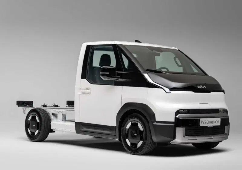 Kia PV5 (2)