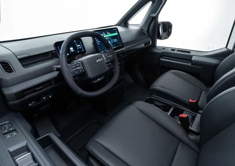 Kia PV5 (9)