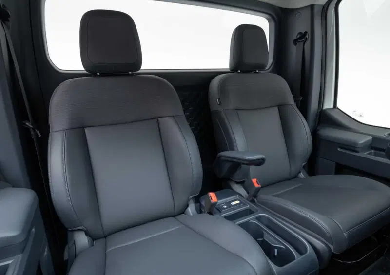 Kia PV5 (11)