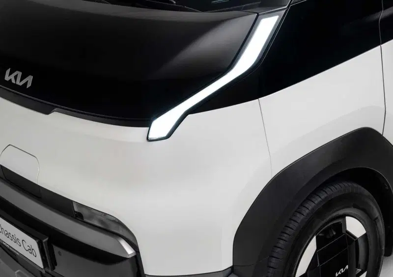 Kia PV5 (14)