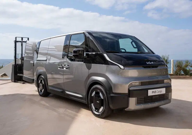 Kia PV5 Furgone (7)