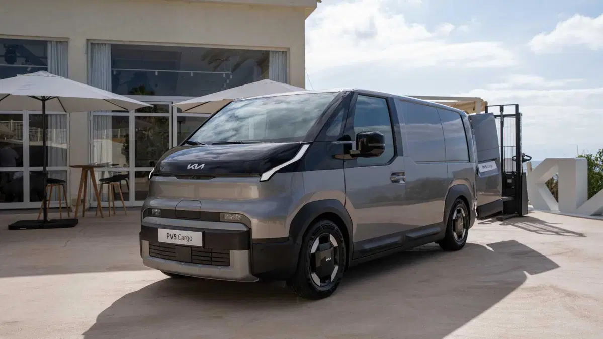 Kia PV5 Furgone (2025-->>) (8)
