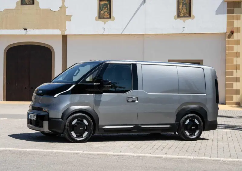 Kia PV5 Furgone (3)