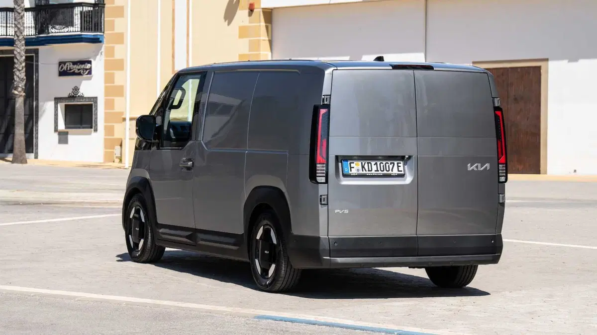 Kia PV5 Furgone (2025-->>) (5)