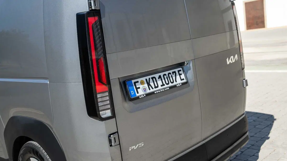Kia PV5 Furgone (2025-->>) (19)