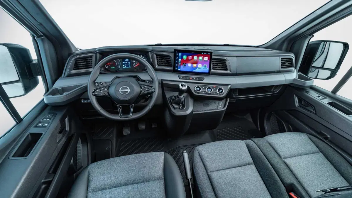 Nissan Interstar Cabinato (2024-->>) (14)