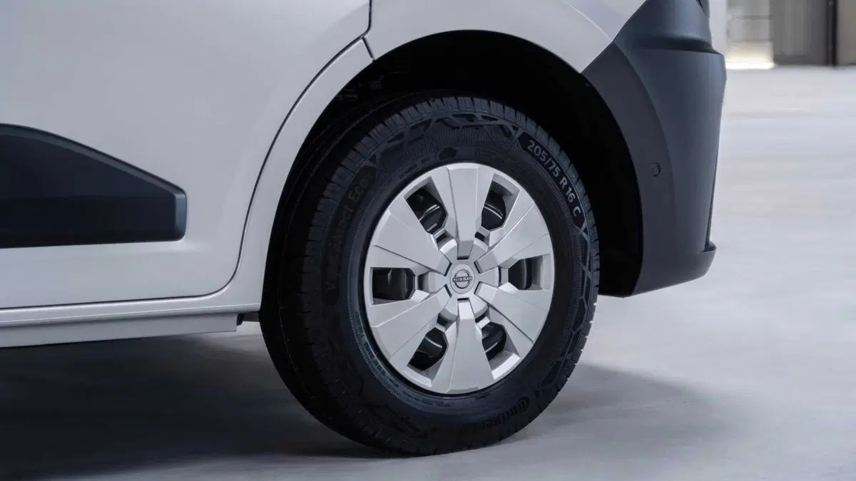 Nissan Interstar Cabinato (2024-->>) (22)