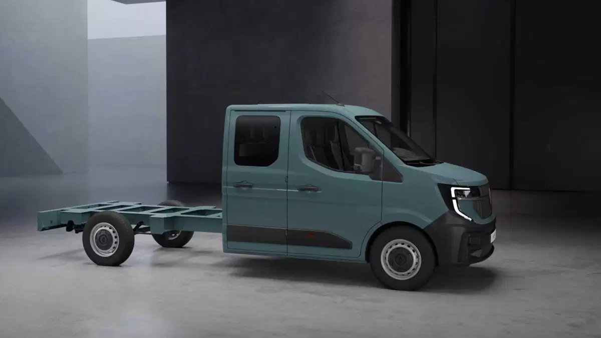 Renault Trucks Master Cabinato (2024-->>) (2)
