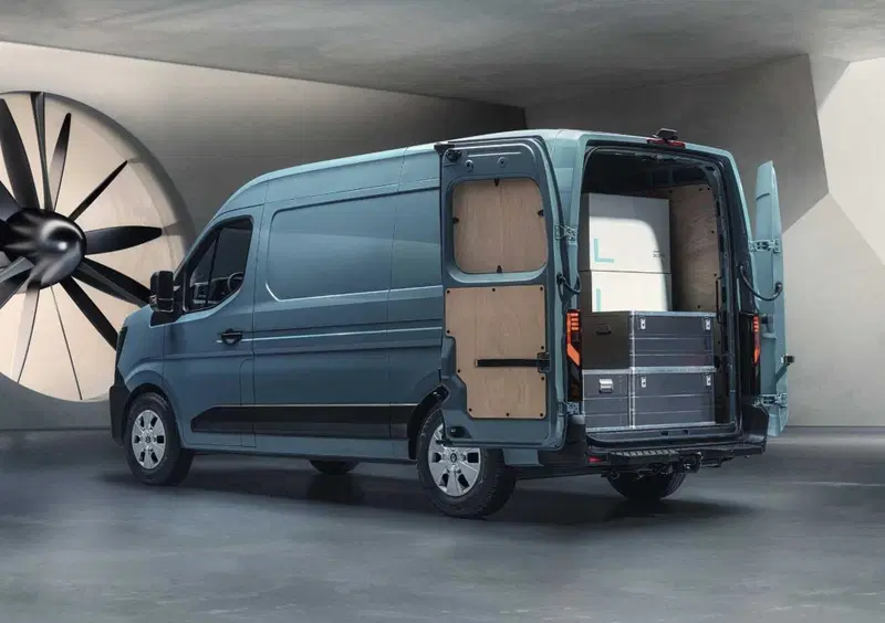 Renault Master Furgone (8)