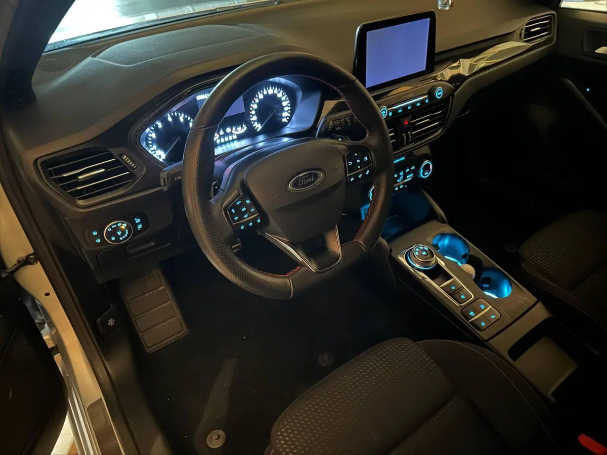Ford Focus Station Wagon usata a Treviso (8)