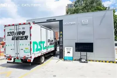 CATL conquista il battery swapping per i camion pesanti in Cina: acquisita una quota della pi&ugrave; grande rete