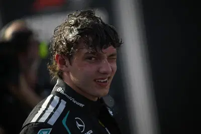 F1. &ldquo;Kimi al centro, come Ges&ugrave;, con Hamilton e Leclerc ai lati&rdquo;: Antonelli a 20 anni leader del Mondiale infiamma Monza