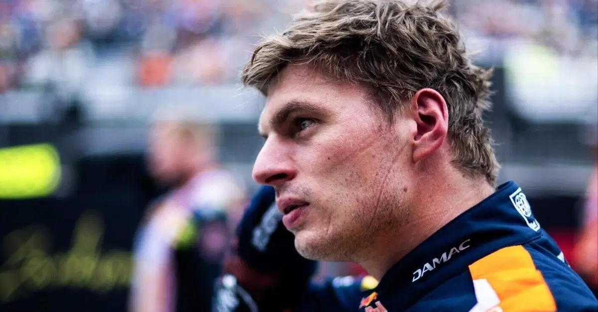 F1, Max Verstappen contro 100 piloti a Silverstone: la folle gara di kart in diretta streaming