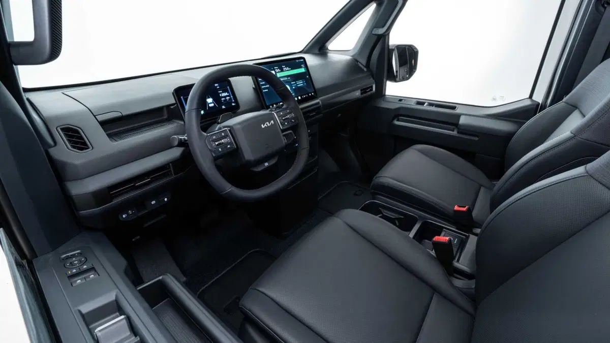 Kia PV5 Cabinato (9)
