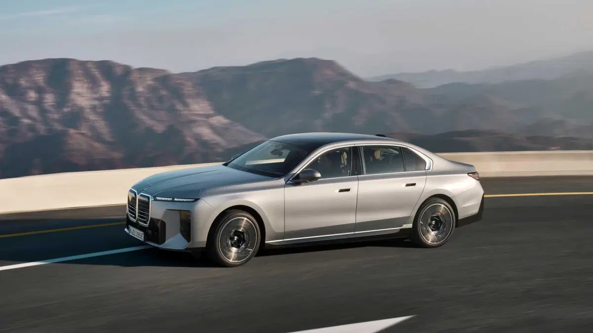 BMW i7 i7 M70 (3)