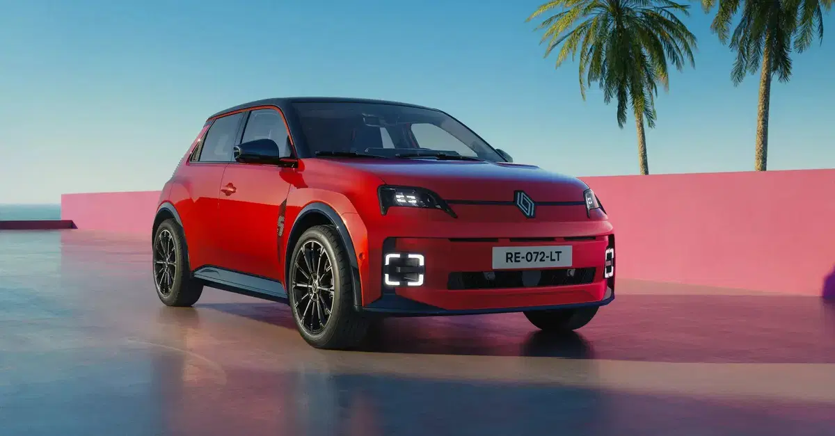 Renault 5 E-Tech Electric si aggiorna: pi&ugrave; autonomia, efficienza e tecnologia