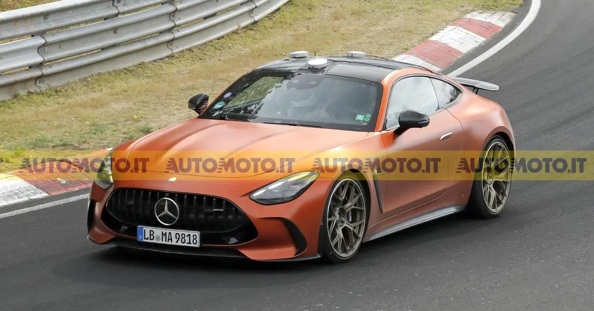 Mercedes-AMG GT 63, la rivoluzione &egrave; iniziata: al N&uuml;rburgring debutta la guida autonoma