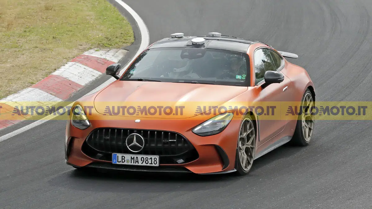 Mercedes-AMG GT 63, la rivoluzione è iniziata: al Nürburgring debutta la guida autonoma (2)