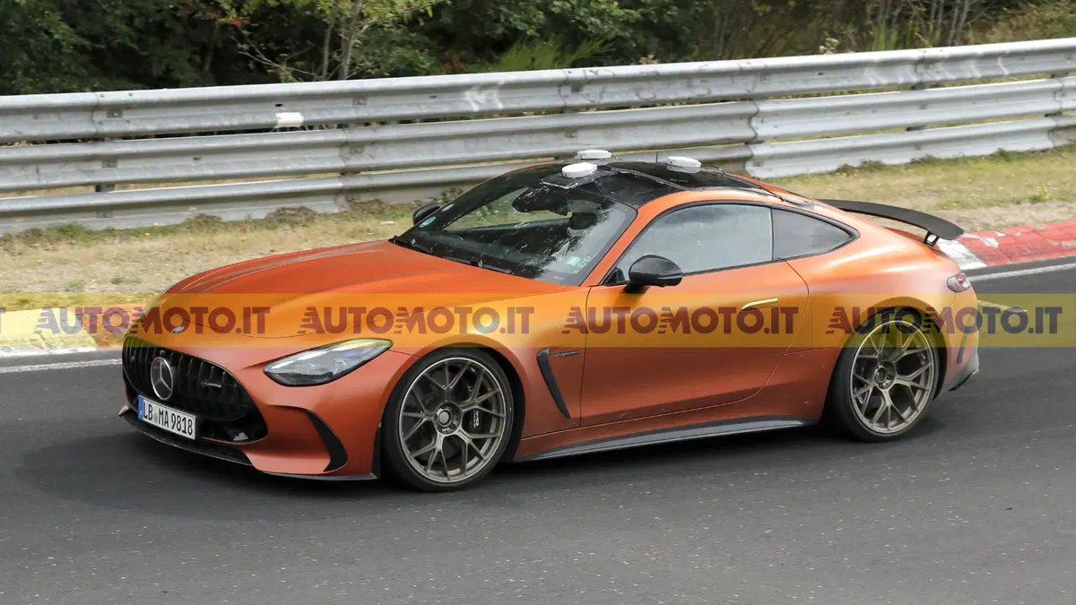 Mercedes-AMG GT 63, la rivoluzione è iniziata: al Nürburgring debutta la guida autonoma (4)