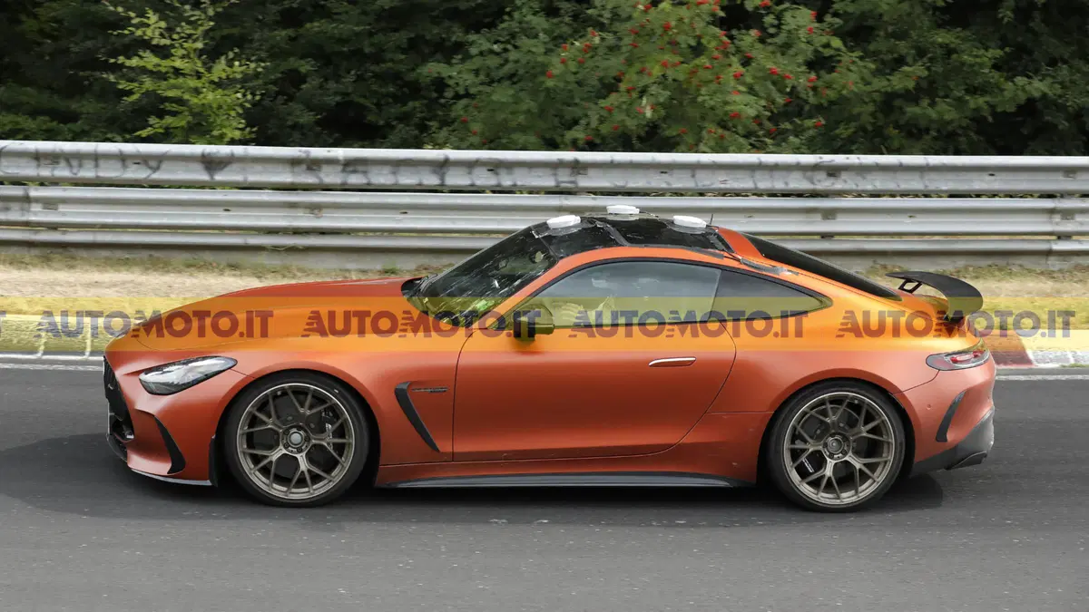 Mercedes-AMG GT 63, la rivoluzione è iniziata: al Nürburgring debutta la guida autonoma (5)