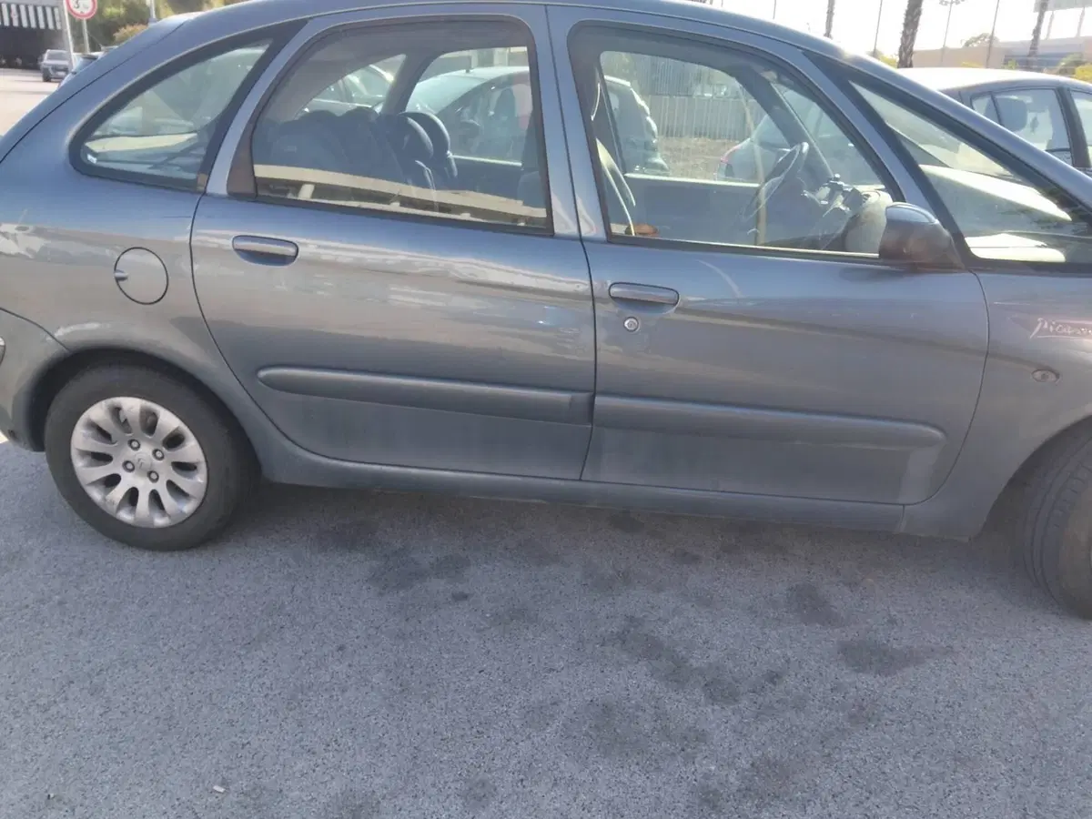 Citroen Xsara Picasso usata a Bari (6)