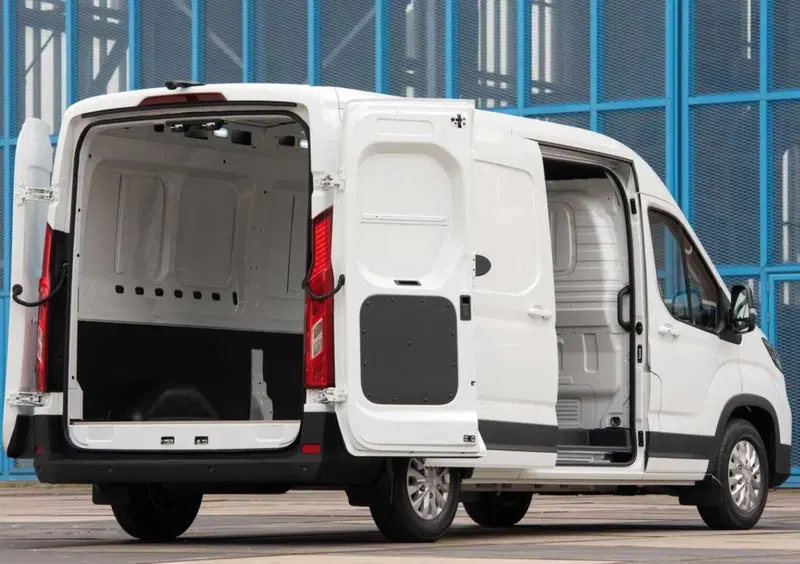 Maxus eDeliver9 Cabinato (7)