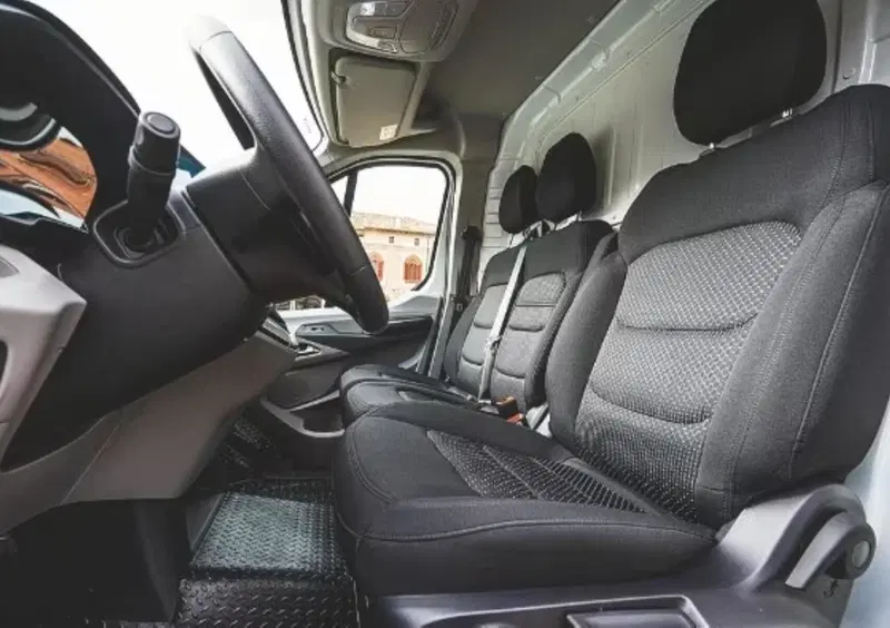 Maxus Deliver9 Cabinato (8)
