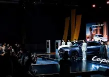 Lepas L8, il nuovo SUV plug-in hybrid arriva in Italia: prezzi, autonomia e caratteristiche
