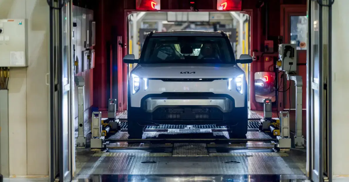 Kia EV1, la piccola elettrica che vuole sfidare Renault 5 e Volkswagen ID. Polo