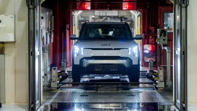 Kia EV1, la piccola elettrica che vuole sfidare Renault 5 e Volkswagen ID. Polo