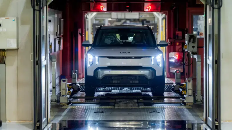 Kia EV1, la piccola elettrica che vuole sfidare Renault 5 e Volkswagen ID. Polo