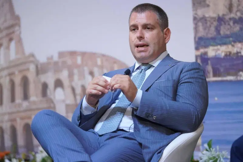 De Rosa mostra preoccupazione per il calo di produzione auto in Italia