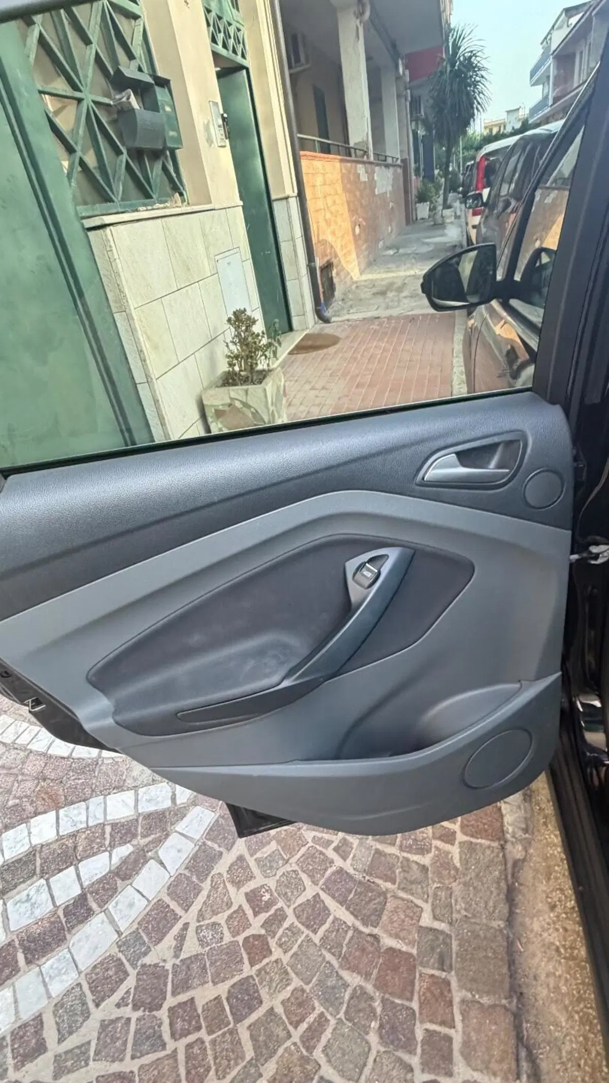 Ford C-Max usata a Latina (7)