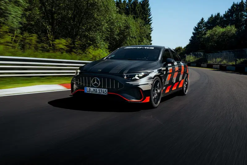 Con 07:32:070 &egrave; la berlina pi&ugrave; veloce al Ring
