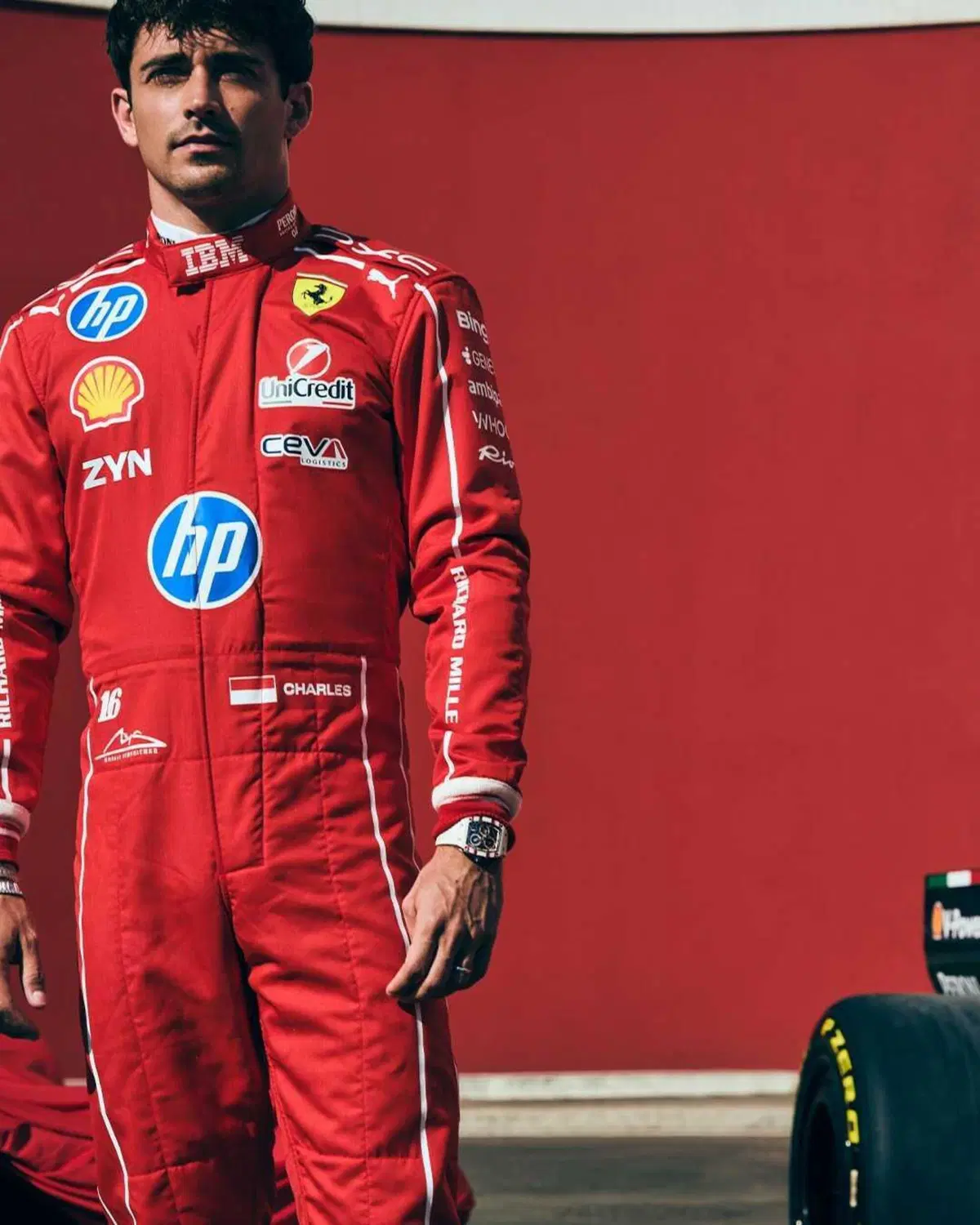 Le tute speciali di Ferrari per Monza (3)